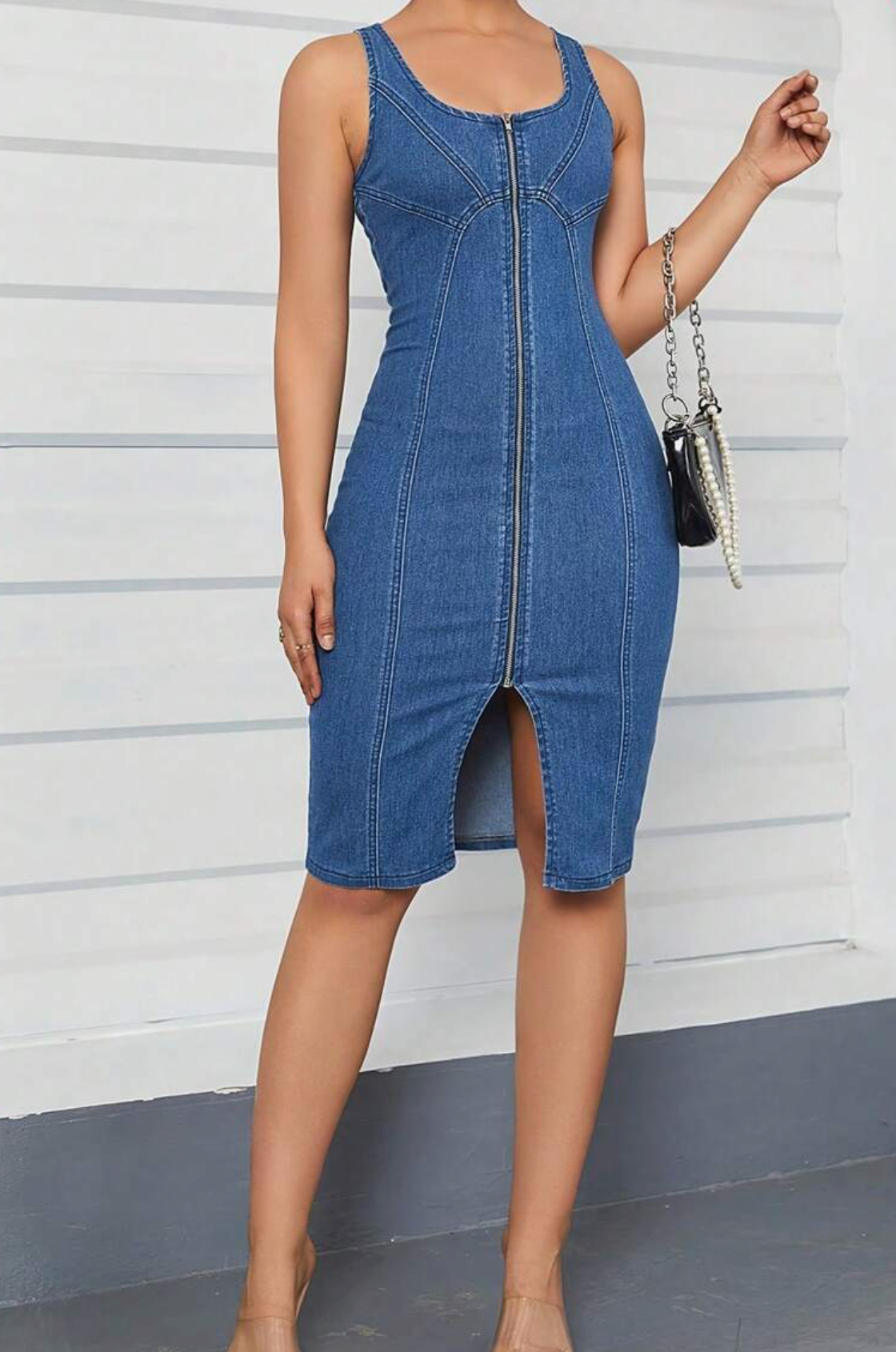 The Silhouette Zip